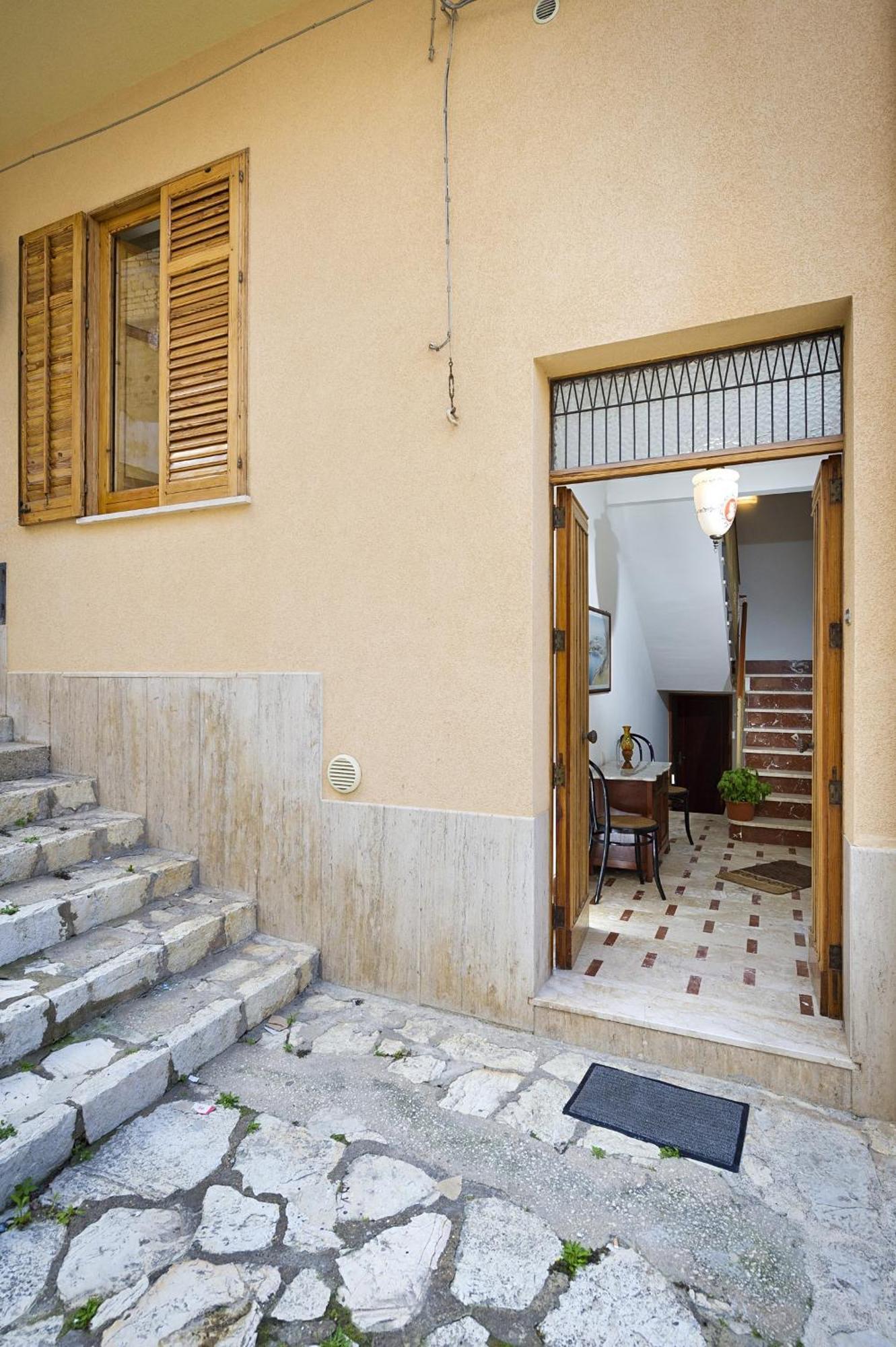 Affittacamere Le Scale Castellammare del Golfo Exterior photo